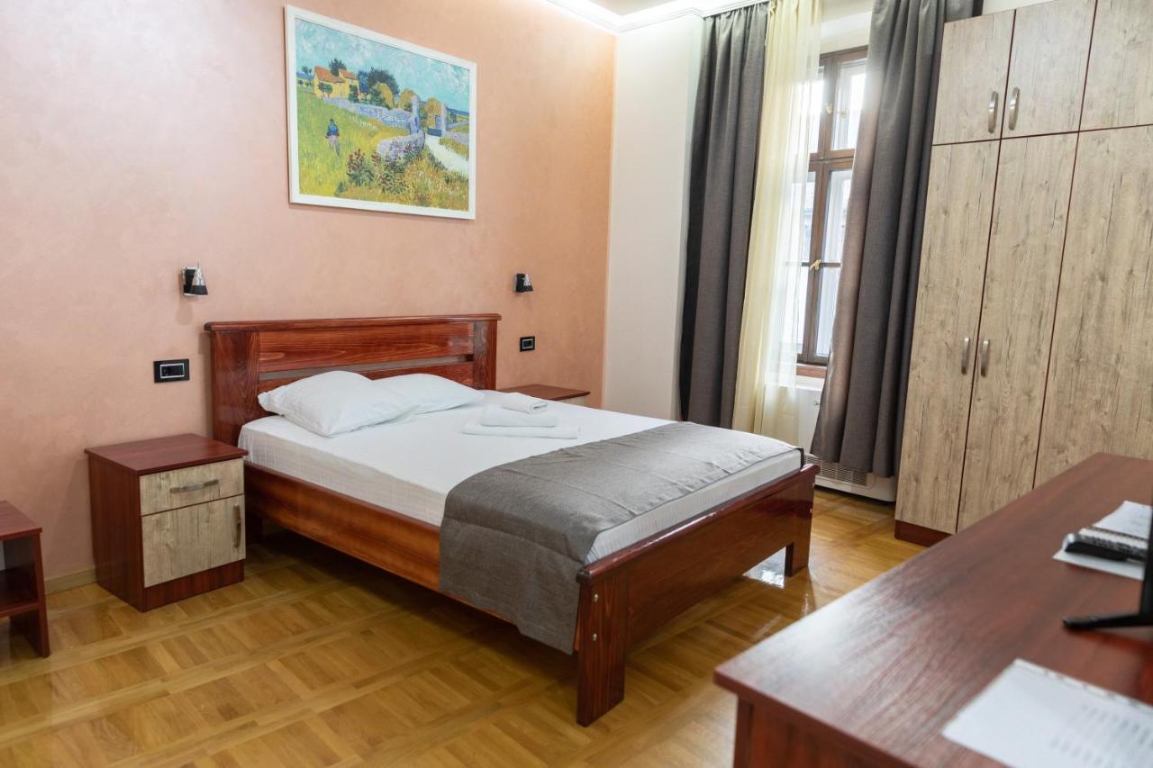 Hotel Kutko Pančevo Eksteriør billede