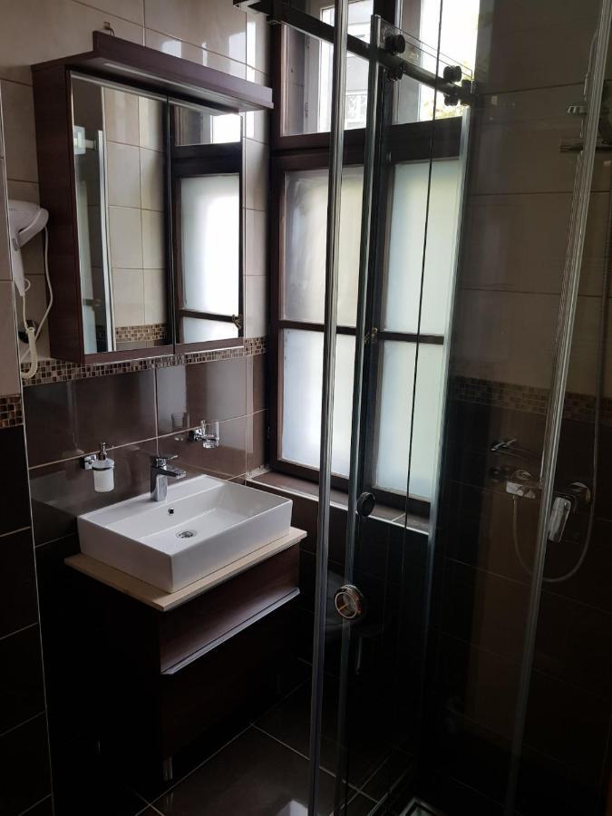 Hotel Kutko Pančevo Eksteriør billede