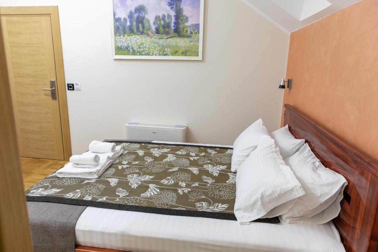Hotel Kutko Pančevo Eksteriør billede