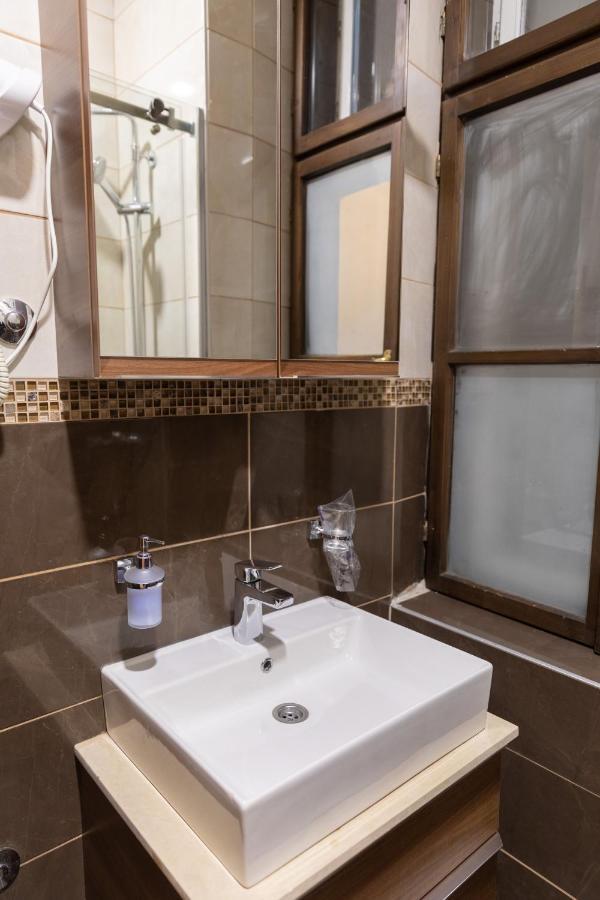 Hotel Kutko Pančevo Eksteriør billede