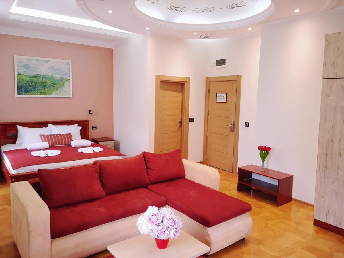 Hotel Kutko Pančevo Eksteriør billede